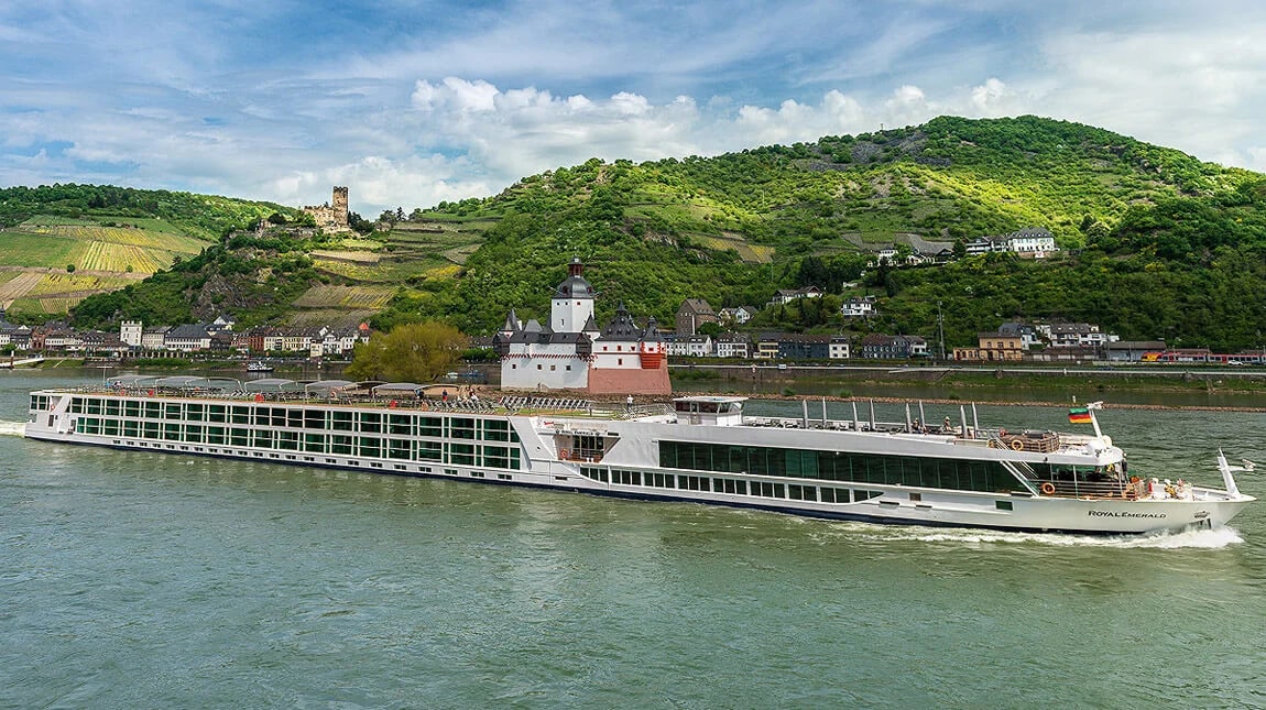 CRUCEROS FLUVIALES ICARION KD MOMENTOS CRUCEROS PAISES BAJOS CRUCEROS HOLANDA CRUCEROS BELGICA CRUCEROS DE LUJO EN ESPAÑOL LUXURY RIVER CRUISES SCENIC CRUISE SHIPS SCENIC EMERALD CRUISES ROYAL EMERALD CRUISES CRUCEROS GANTE CRUCEROS BRUJAS CRUCEROS BRUSELAS CRUCEROS AMSTERDAM CRUCEROS #KDMoments #IcarionCruceros #Cruceros #CrucerosFluviales #RiverCruises #Icarion #CrucerosIcarion #Cruceroclick